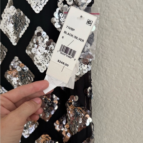 NWT French Connection Axel Embellished Sequin Dress In Black/Silver Midi - Picture 8 of 11